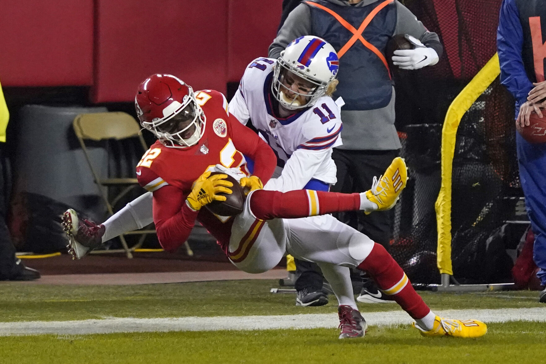 Bills Chiefs Football